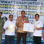600 Sertifikat Tanah Dibagikan di Bekasi, Warga 9 Kelurahan Peroleh Kepastian Hukum