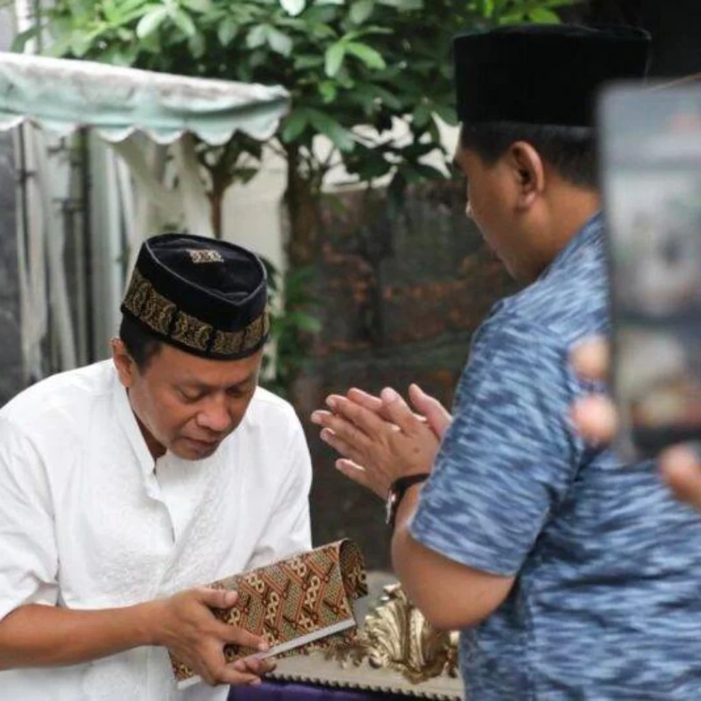 Wakil Gubernur Jawa Tengah Taj Yasin Maimoen saat menyampaikan belasungkawa atas meninggalnya atlet Porprov Syabilla Rizkia
