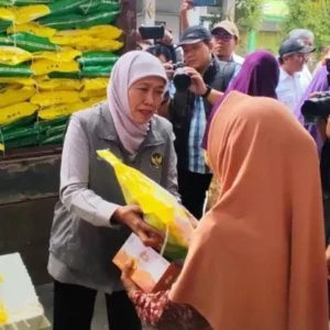 Pasar Murah ke-158 Digelar di Mojokerto, Khofifah Dorong Stabilitas Harga Jelang Inflasi
