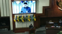 Perda Pajak dan Retribusi Jateng Diubah, Pemprov Siapkan Aturan Lanjutan untuk OPD Baru 3 Taj Yasin dalam rapat paripurna perubahan Perda pajak dan retribusi Jawa Tengah