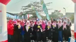 Kegiatan senam bersama dan jalan sehat Perwosi Sumenep di Lapangan KONI Pabian pada 11 Oktober 2026