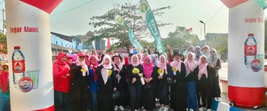 Kegiatan senam bersama dan jalan sehat Perwosi Sumenep di Lapangan KONI Pabian pada 11 Oktober 2026