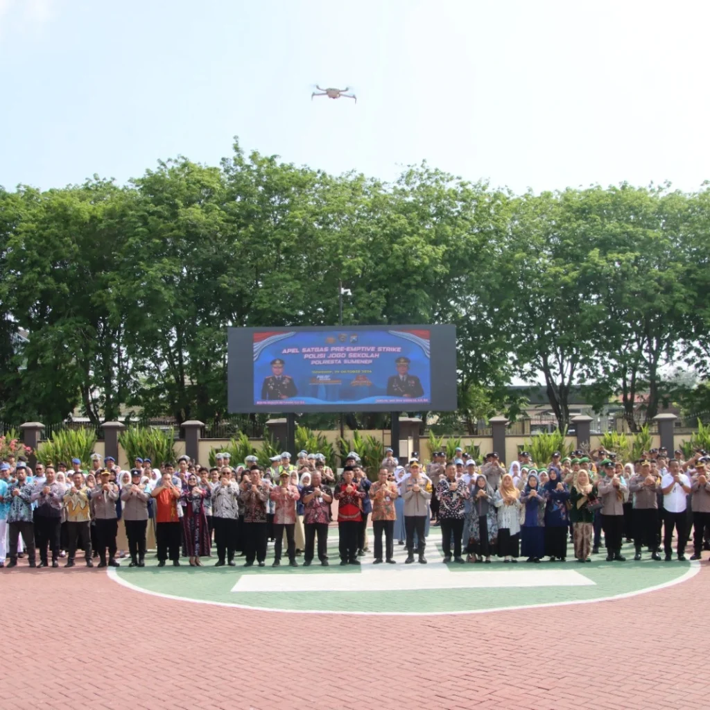 Polresta Sumenep Gelar Apel Satgas Polisi Jogo Sekolah 9 Apel Satgas Polisi Jogo Sekolah Polresta Sumenep bersama personel kepolisian, guru, dan siswa di Lapangan Apel Tribrata