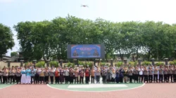Apel Satgas Polisi Jogo Sekolah Polresta Sumenep bersama personel kepolisian, guru, dan siswa di Lapangan Apel Tribrata