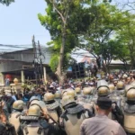 Sidang Vonis Sudewo Memanas, Massa Pendukung Sempat Dorong Pagar Pengadilan
