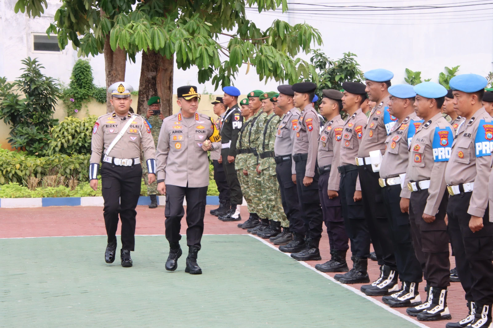 Kapolresta Sumenep memimpin apel gelar pasukan Operasi Patuh Semeru 2026