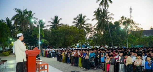 Apel Hari Santri Nasional 2026 di Ma’had TMI Putra Al-Amien Prenduan diikuti ribuan santri