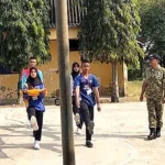 Babinsa Saronggi Latih PBB Pelajar Sumenep, Tanamkan Disiplin