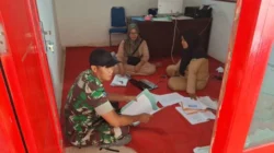 Babinsa Koramil Saronggi Perbarui Data Wilayah Desa Juluk, Perkuat Koordinasi dengan Pemerintah Desa