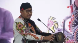 Bupati Sumenep Achmad Fauzi Wongsojudo mengajak warga mencegah kebakaran lahan dan menghindari pembakaran daun kering saat musim kemarau