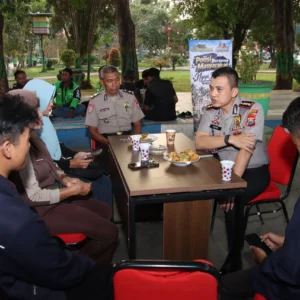 Kapolresta Sumenep Ngopi Bersama Warga, Perkuat Kamtibmas