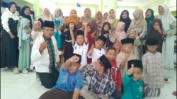 Siswa MI Raudiyah Najiyah II Sumenep mengikuti kunjungan edukasi literasi di Dispusip Sumenep
