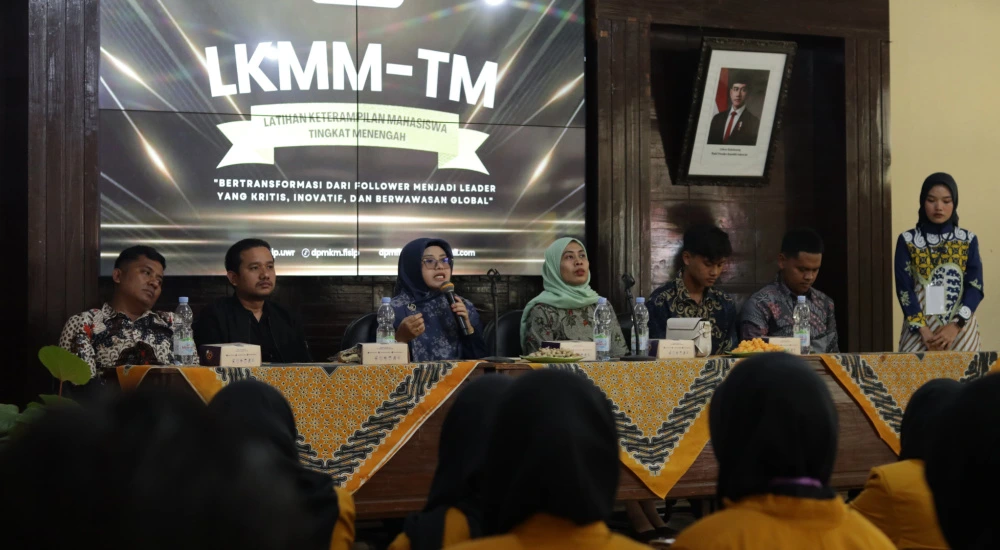 LKMM-TM DPM-KM FISIP Universitas Wiraraja di Sumenep