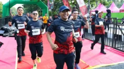 Maduruns Hari Jadi Bangkalan ke-495 Diikuti Ribuan Peserta 3 Bupati Lukman Hakim mengikuti Maduruns Hari Jadi Bangkalan ke-495 bersama masyarakat