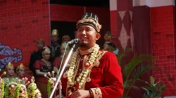 Pemkab Sumenep Wajibkan ASN Pakai Baju Adat Keraton 3 Hari 3 Baju Adat Keraton Sumenep yang dikenakan aparatur pemerintah untuk memperingati Hari Jadi ke-757 Kabupaten Sumenep