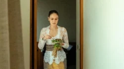 Luna Maya membagikan foto rumah pribadinya di Bali yang telah direnovasi dengan desain modern dan elegan