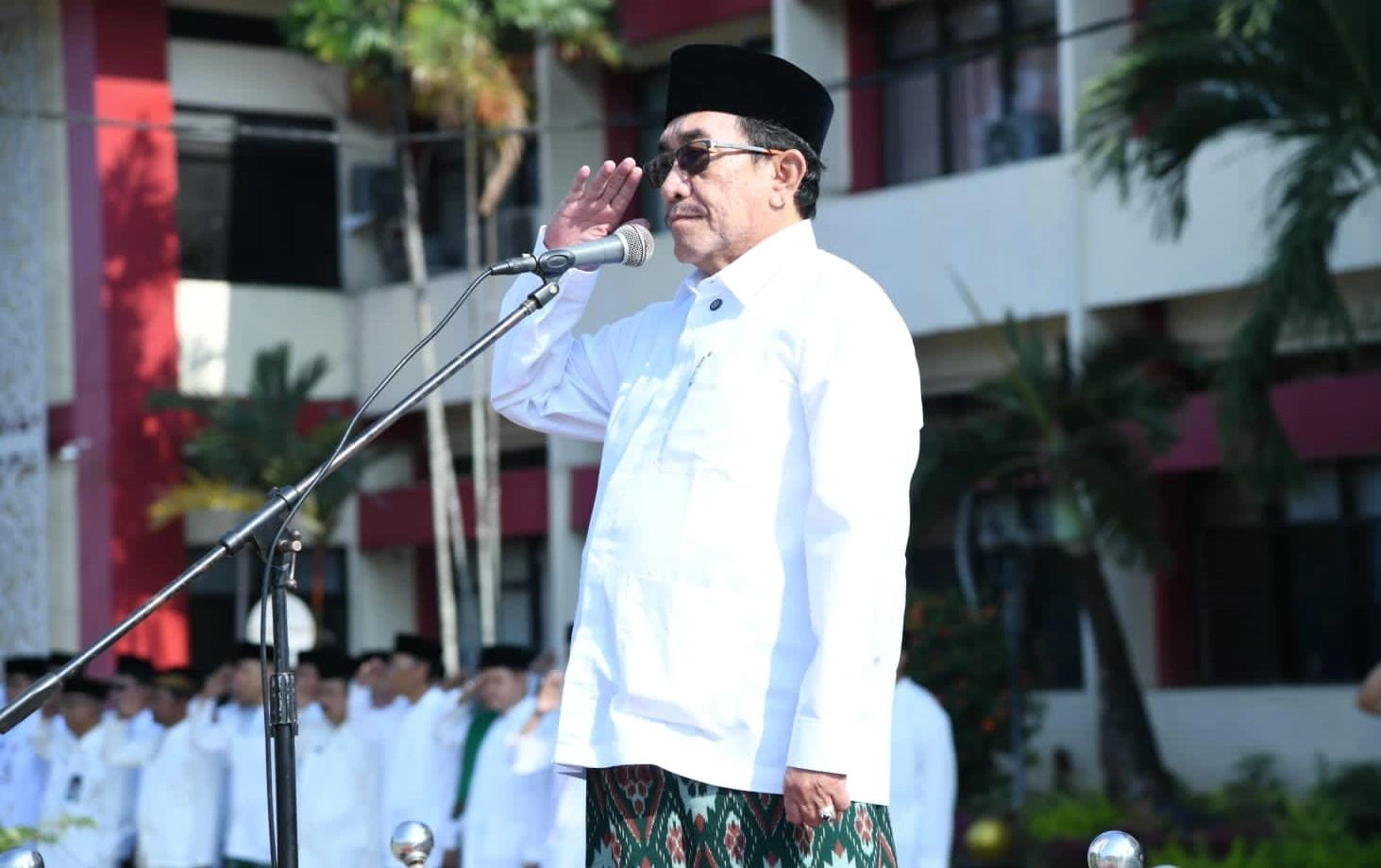 Wabup Sumenep KH Imam Hasyim mengingatkan ASN menjaga kedisiplinan kerja