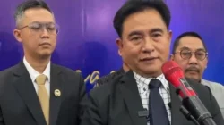 Yusril Ihza Mahendra menanggapi dugaan korupsi Dana Siap Pakai BNPB dan menegaskan pemerintah tidak mengintervensi KPK