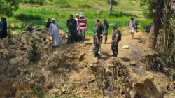 Dandim 0827 Sumenep meninjau pembangunan jembatan beton di Desa Mandala